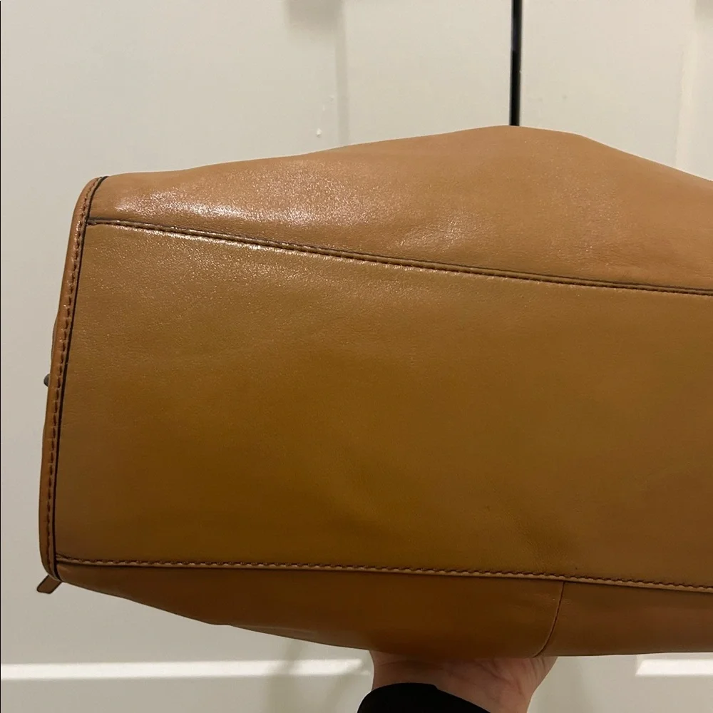 Coach Madison Carlyle Shoulder Bag in Tan